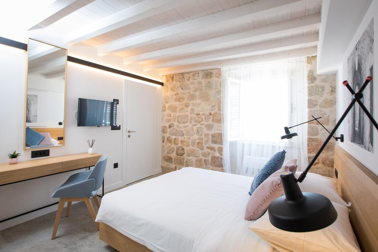 Bova Luxury Rooms Ragusa Esterno foto